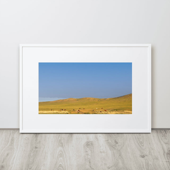 Poster mit Passepartout - Steppe on a calm morning, Mongolia Young Han Song artlia