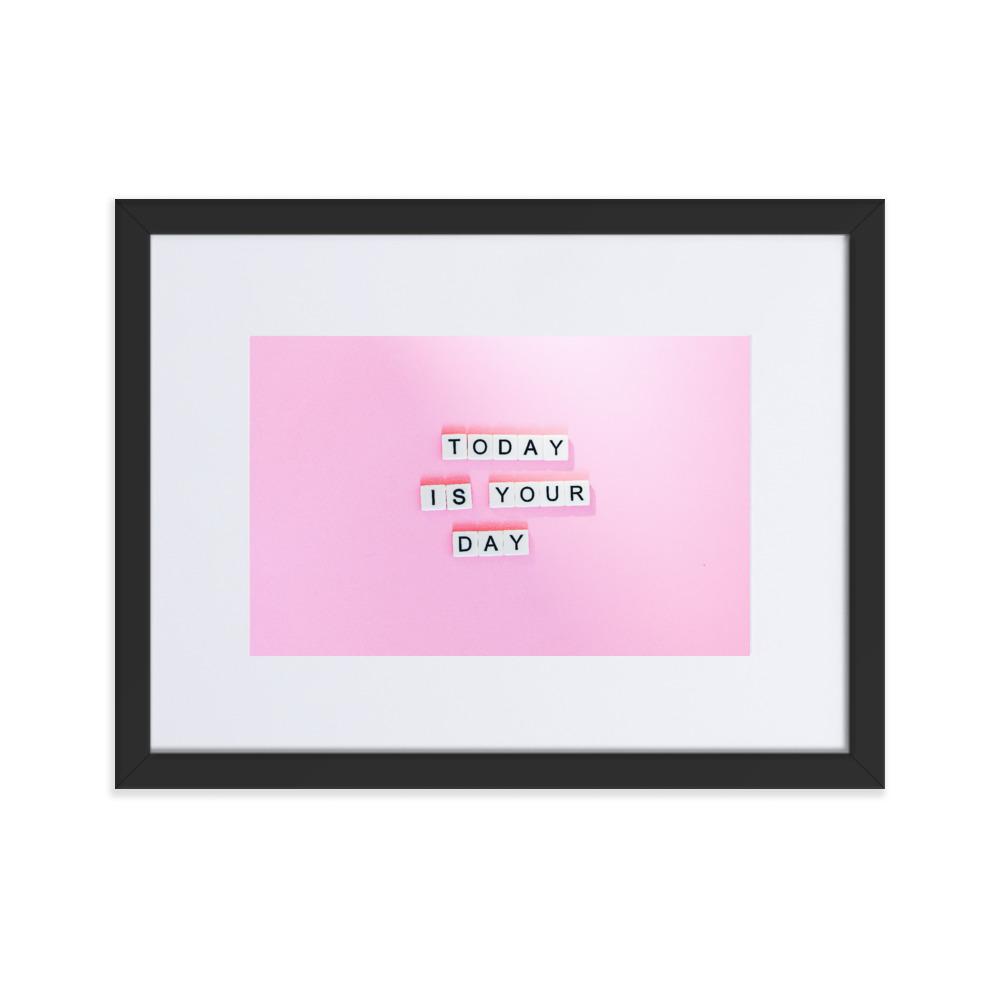 Glückstag - Poster im Rahmen mit Passepartout Kuratoren von artlia schwarz / 30×40 cm artlia