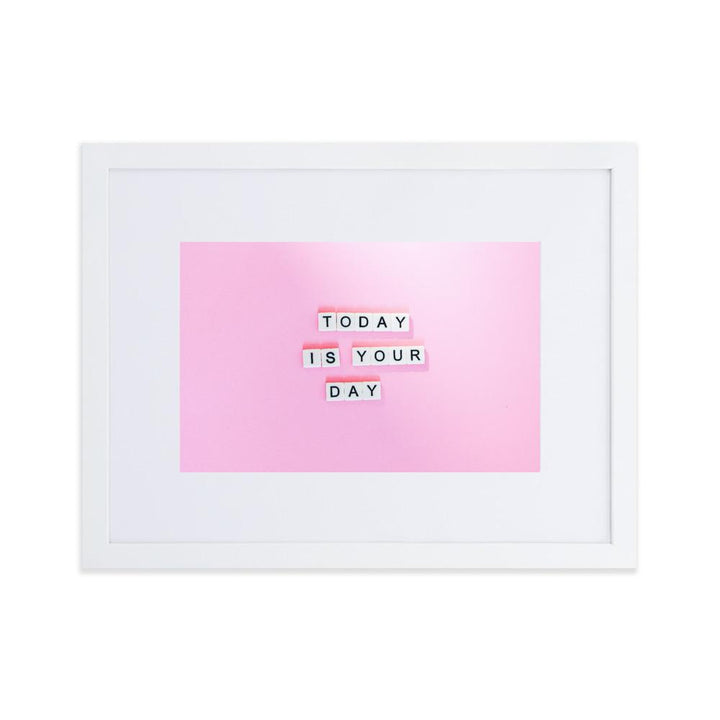 Glückstag - Poster im Rahmen mit Passepartout Kuratoren von artlia weiß / 30×40 cm artlia