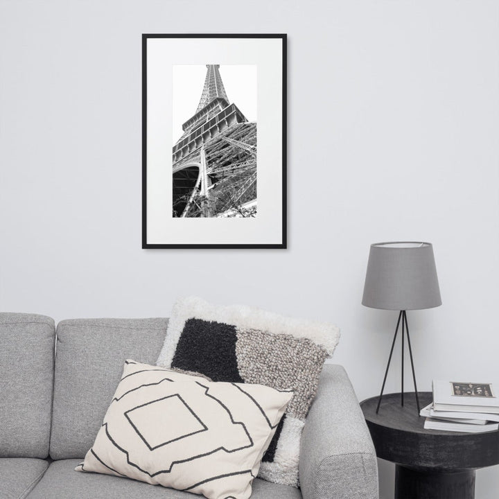 Paris Eiffel Tower - Poster im Rahmen mit Passepartout artlia artlia