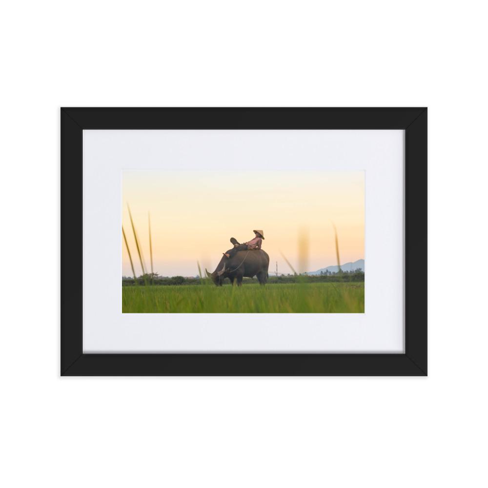 Peaceful Evening - Poster im Rahmen mit Passepartout artlia Schwarz / 21×30 cm artlia