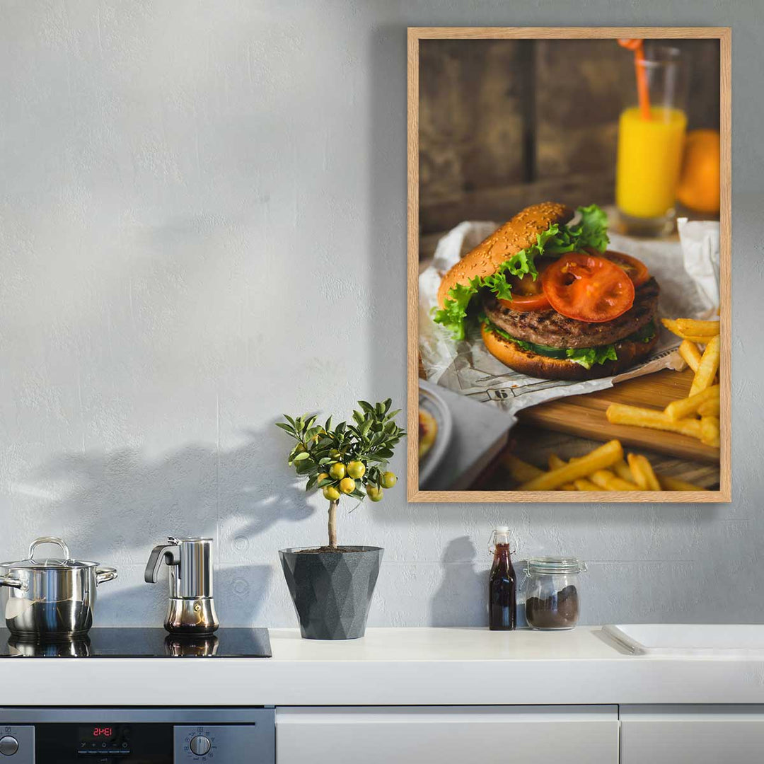 Poster mit Rahmen - Burger und Pommes Kuratoren von artlia artlia