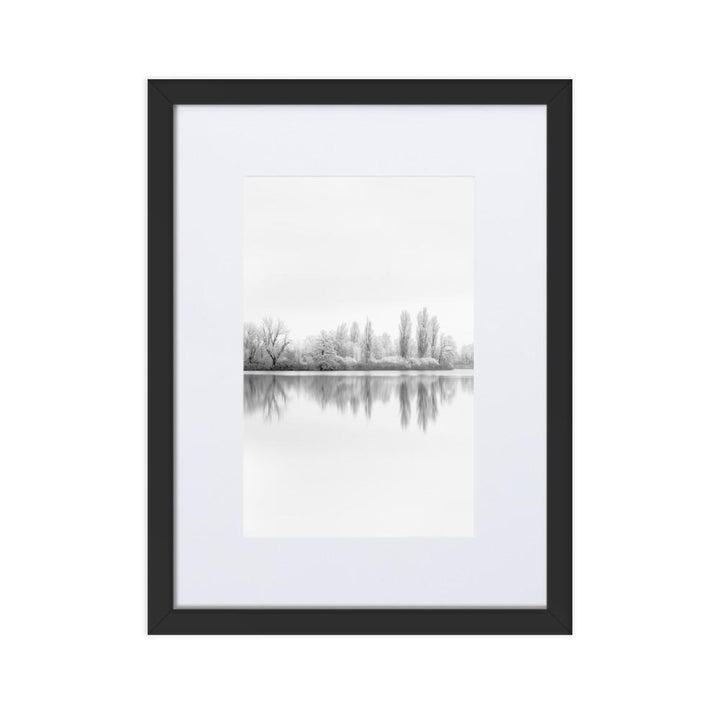 Winterlicher See Winter Lake - Poster im Rahmen mit Passepartout artlia Schwarz / 30×40 cm artlia